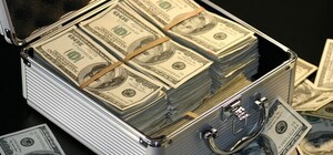 Более 350 миллионов: в Днепре закрыли центр по отмыванию денег