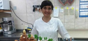 Смотри фото: кондитер создала торт в виде Запорожья