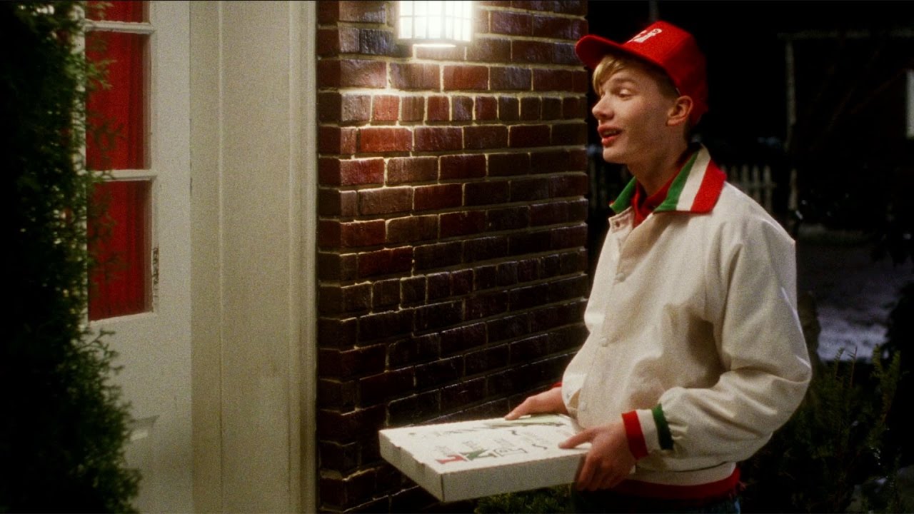 Фото: Доставка пиццы — «Один Дома» (1990) Сцена 6/11 QFHD