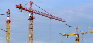 На месте сгоревшего Центрального гастронома хотят построить многоэтажку