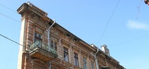 Тиньк на голову: у Львові госпіталізували 22-річну дівчину