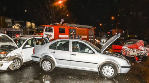 Новость - События - Тройное ДТП на Таирова: автомобиль загорелся на ходу, один человек в больнице