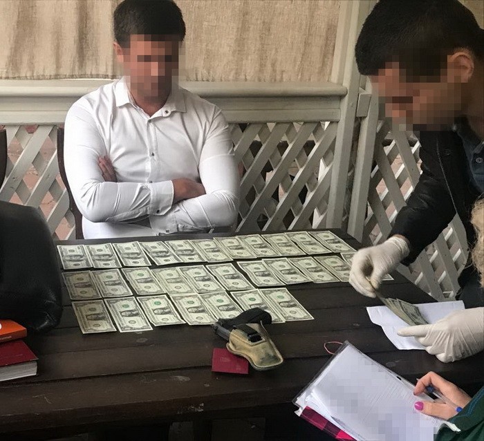 Новость - События - Коррупция: в Одессе задержали следователя, который угрожал сделать свидетеля ДТП виновником
