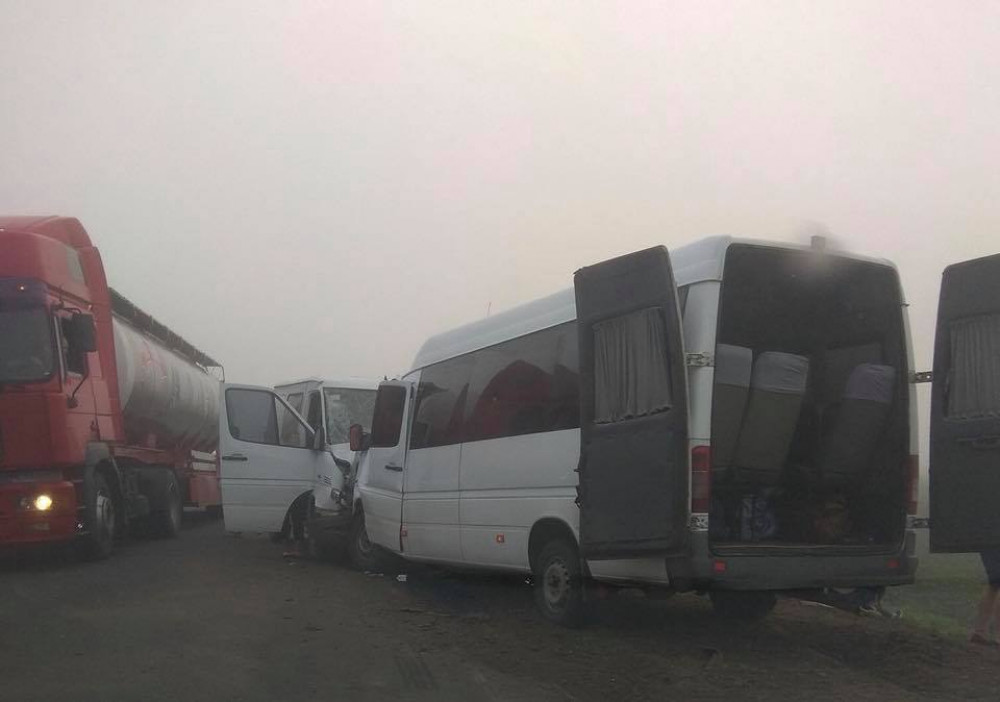 Новость - События - Под Одессой столкнулись маршрутка и грузовой микроавтобус: один человек погиб, 10 пострадали