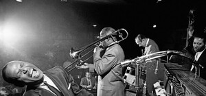 Побалуй ушки: в Мариинском парке сегодня можно будет бесплатно послушать джаз