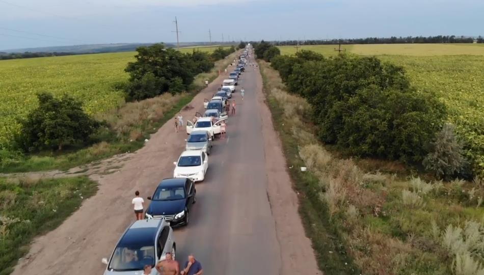 Новость - События - В Одессу спешат: на границе Молдовы километровые пробки