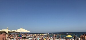 Одесситы провели последний день бархатного сезона на море: смотри, как это было