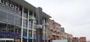 Снова работает: на Европейке починили смарт-дерево