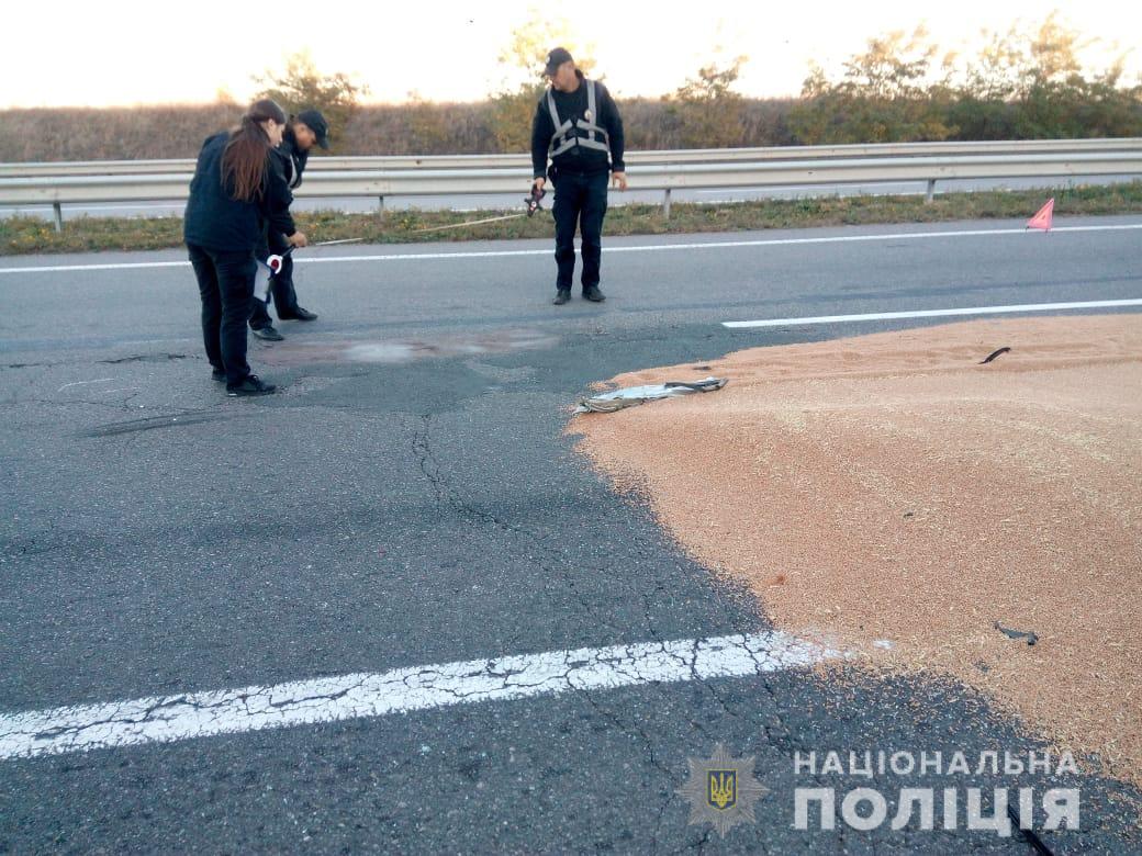 Новость - События - Под Одессой произошло смертельное ДТП: погибли два человека