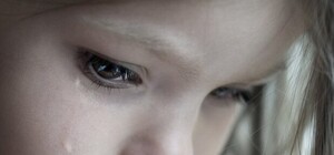 Торт раздора: харьковскую шестиклассницу унизили из-за того, что ее мама не сдала деньги