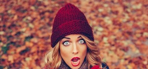 Голі й не смішні: у львівському парку люди купаються у джерелі з питною водою