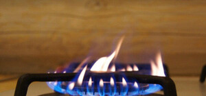 Угроза нацбезопасности: долги коммунальщиков могут оставить Днепр без газа и тепла