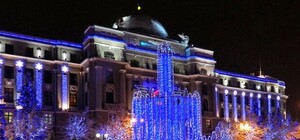 В День святого Николая: на Привокзальной площади засияет ледяной фонтан