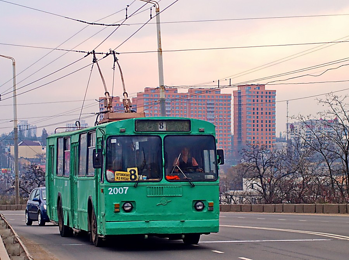 Новость - События - Подробности избиения в одесском троллейбусе: пострадавший частично потерял память