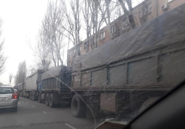 Проезд с поселка Котовского в Одессу снова затруднен. Фото: "Град"