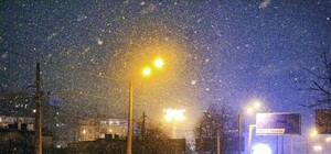 Вместо весны: смотри, как Одессу замело снегом