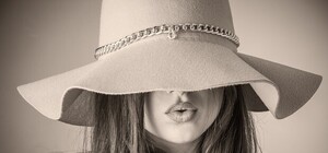 На почте посылка ценою в 14 тысяч бесследно исчезла: что делать