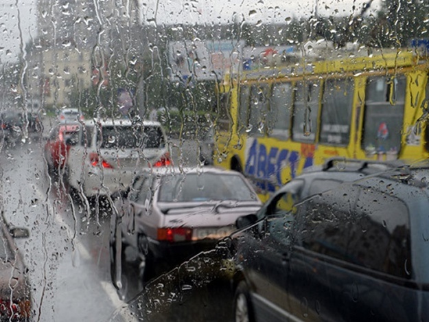 В Одессе пробки из-за дождя
