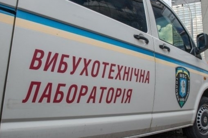 В одесской полиции рассказали кто вчера "минировал" Оперный, телеканал и отель 