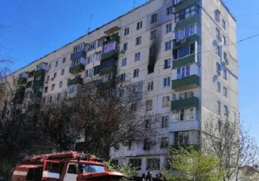 Утром на улице Героев обороны произошел пожар в девятиэтажном жилом доме. Фото: пресс-служба ГСЧС