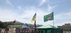 Зарегистрировали как пикет: на площади Свободы установили еще одну палатку