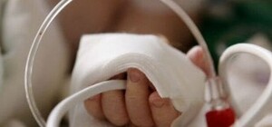 Несчастный случай: в Одессе четырехлетняя девочка впала в кому после прыжков на батуте