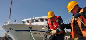 Первый в году: в Одесском порту гостит круизный лайнер