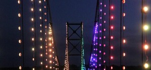 Для романтиков: под Одессой появился сверкающий подвесной мост