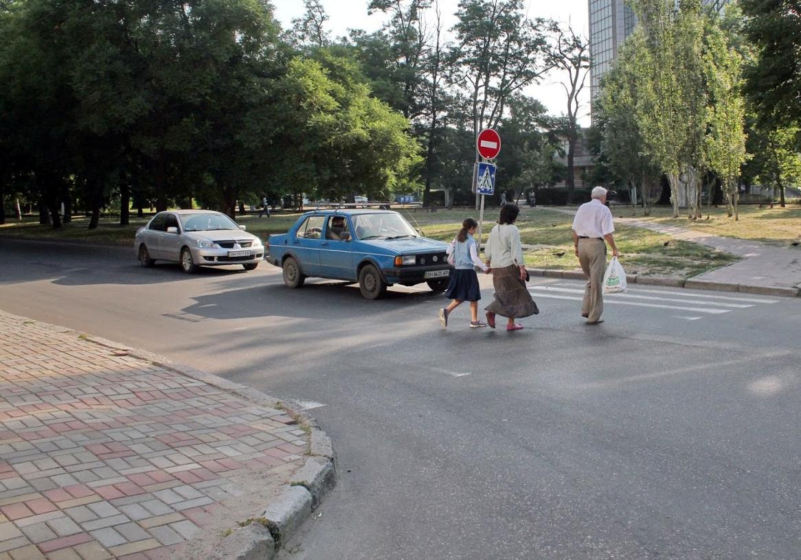 В Одессе стерлись пешеходные переходы. Фото:  «Одесса под контролем»