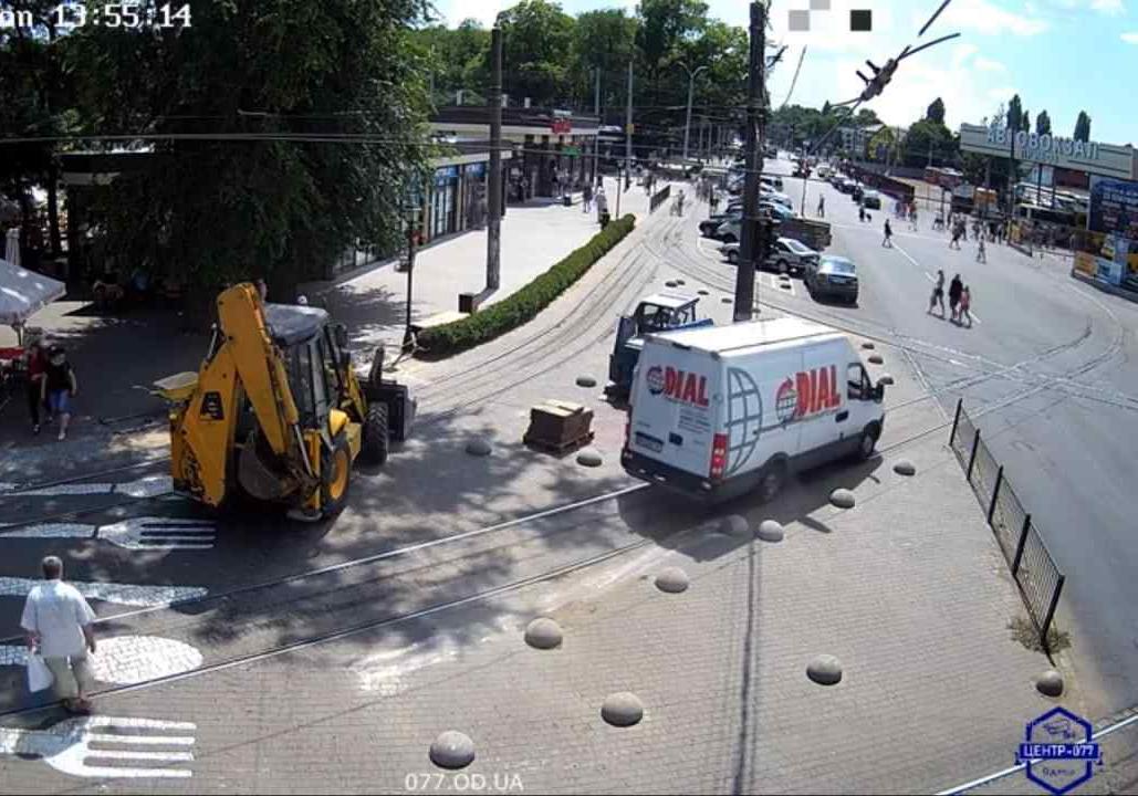 Наглый водитель в Одессе Кадр из видео