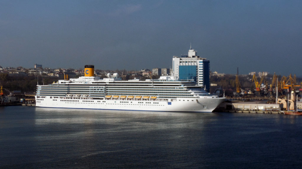 В Одессу зайдет иностранный круизный лайнер . Фото с сайта port.odessa.ua