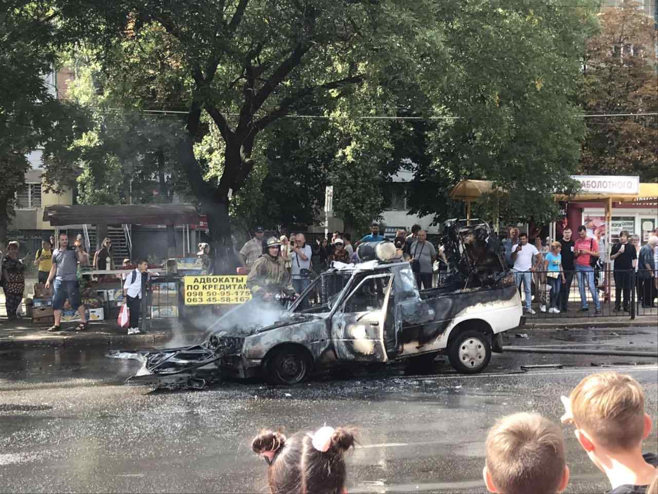 На поселке Котовского дотла сгорел автомобиль Фото: "Помощь на дорогах"