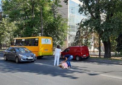На проспекте Шевченко автомобиль сбил женщину Фото: Метроном