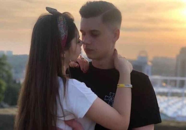 Освободившийся одесский моряк сделал предложение своей девушке