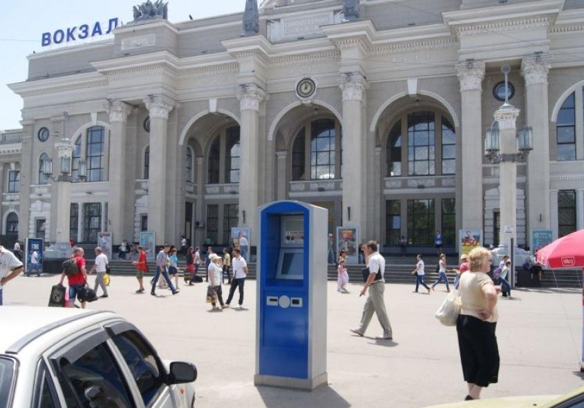 В мэрии напомнили, как нужно в Одессе платить за парковку Фото: Думская