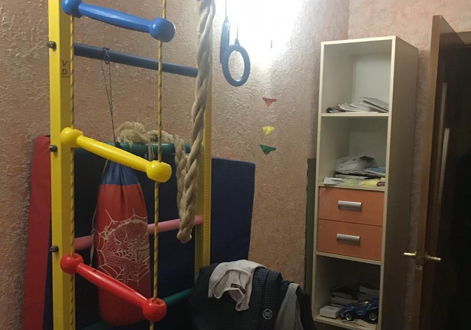 В Южном погиб ребенок, запутавшись в канате от шведской стенки  Фото: Нацполиция 