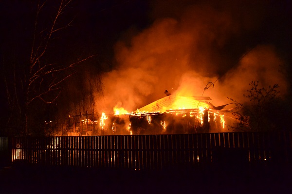 В Одессе горел частный дом Фото: новости