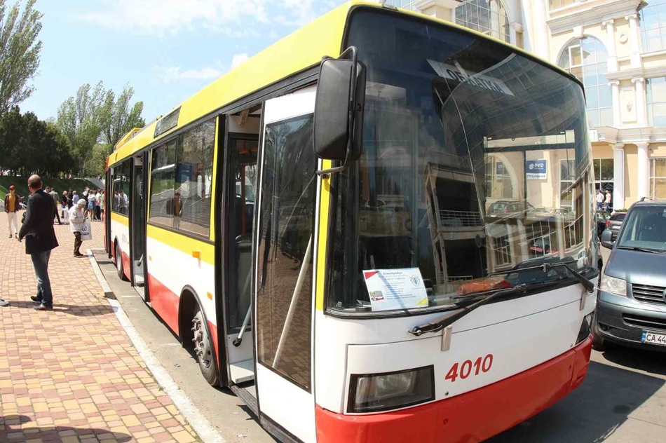 22 октября в Одессе на маршрут вышел первый электробус. Фото Пассажирский транспорт