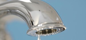 Получи ответ: когда устранят поломку на теплосети в Днепровском районе