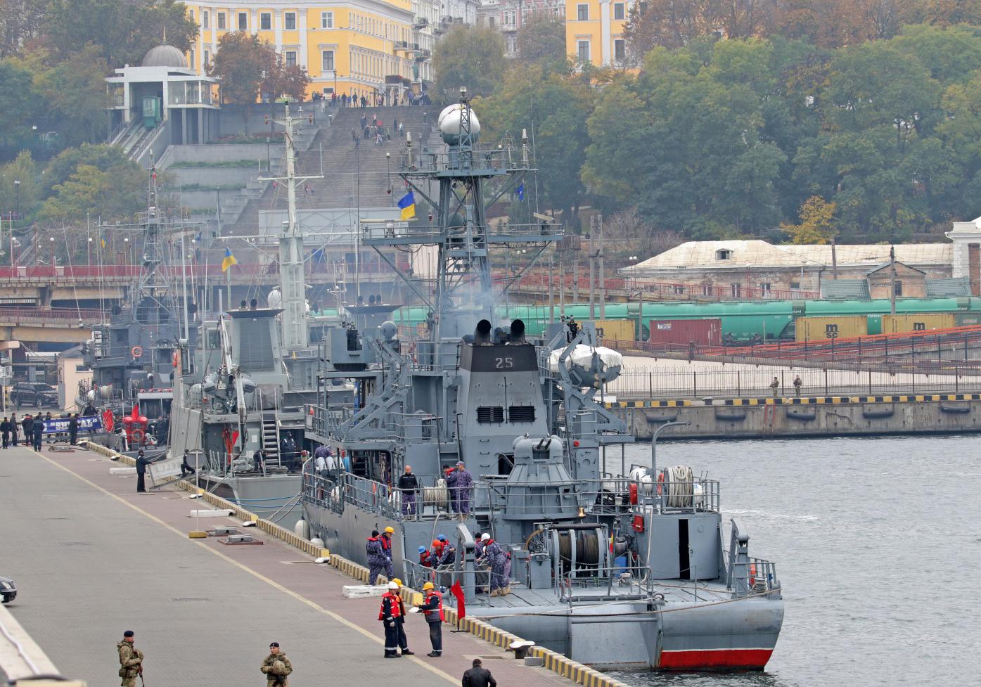 В одесский порт зашли четыре корабля НАТО Фото: Думская