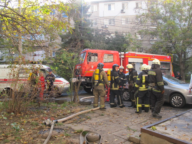 Пожар на Ицхака Рабина  Фото: ГСЧС