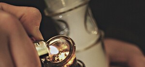 Накурил детей: под Запорожьем мужчина угощал школьников наркотиками