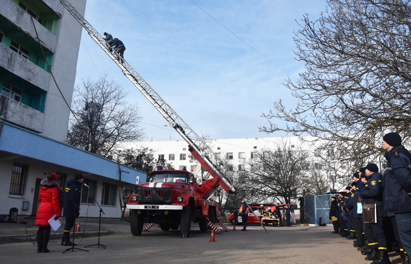 В Одесской областной больнице учились тушить пожар Фото: ГСЧС