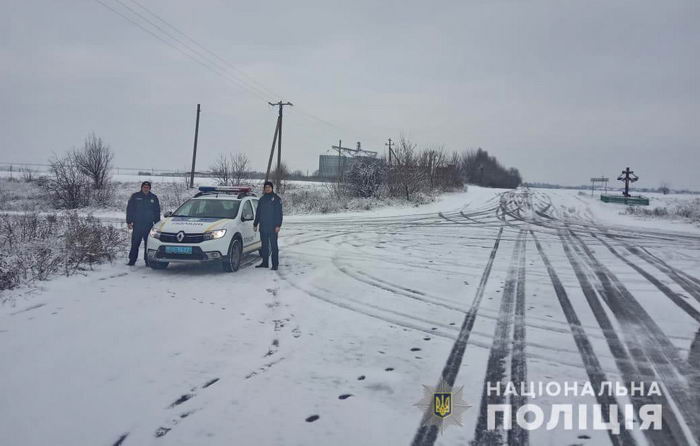 На севере Одесской области дороги в снегу Фото: Нацполиция 