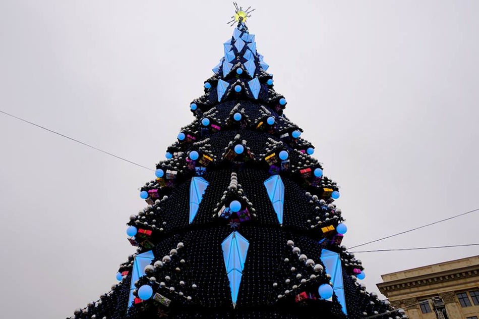 Елку на площади Свободы и новогоднюю ярмарку откроют 19 декабря 2019. Фото: Алина Бычек, Vgorode