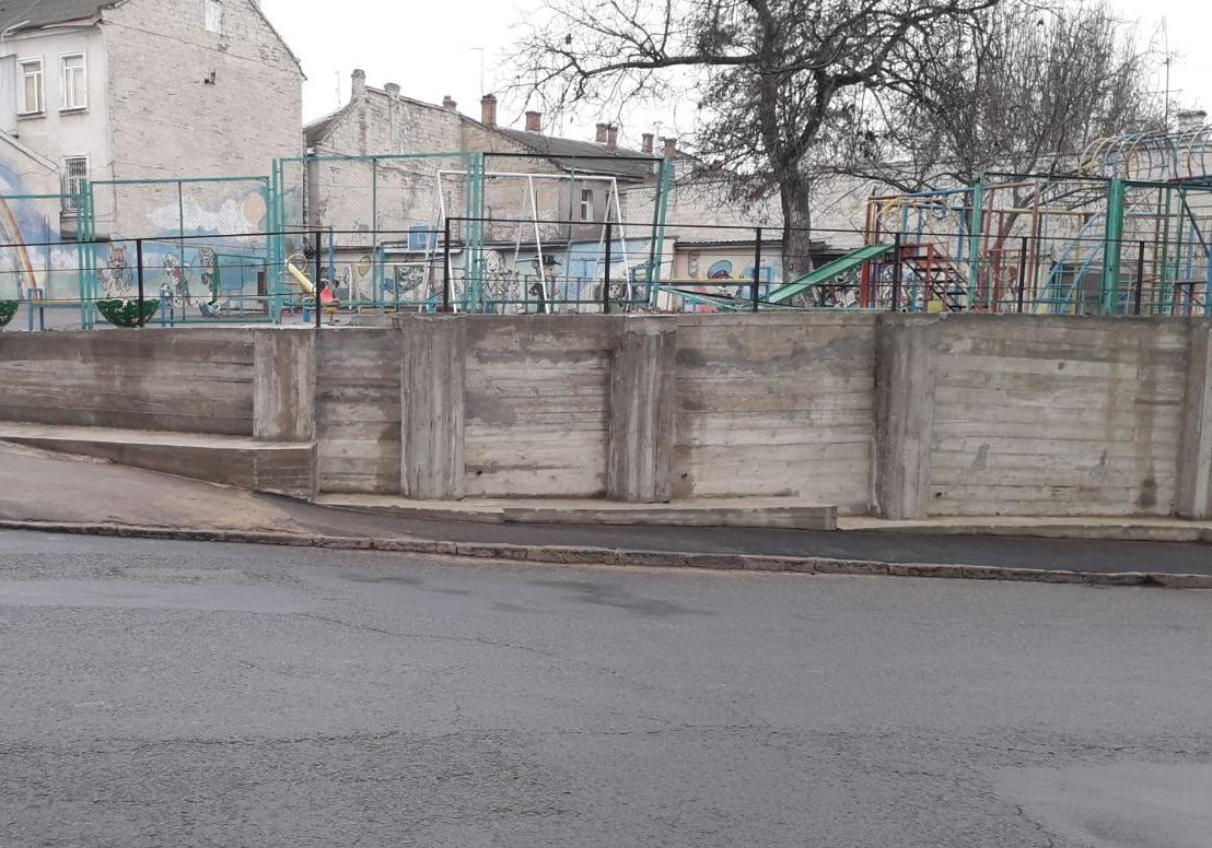 В Одессе отремонтировали подпорную стену  Фото: Горсовет