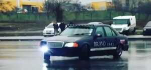 И дождя не испугались: на Радуге дрифтовали автомобили (видео)