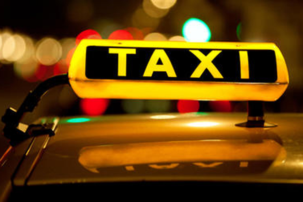 В Одессе избили женщину-водителя такси
