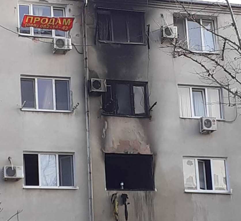 На Одесчине за ночь тушили три пожара Фото: Пожар в Черноморске 