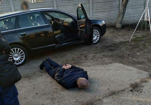 В Одессе задержали таможенника-взяточника Фото: СБУ